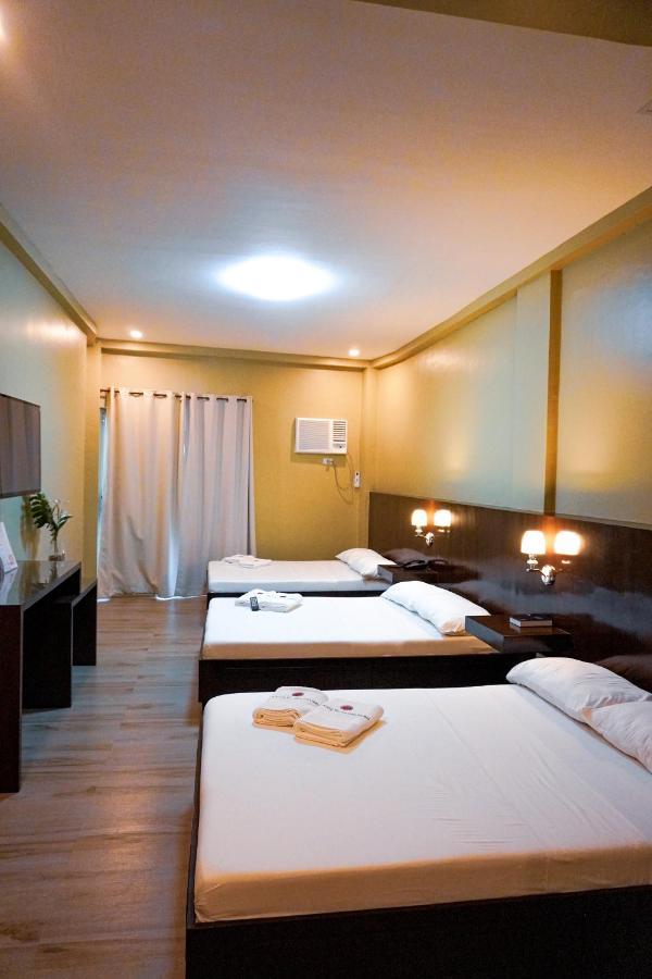 The Mang-Yan Grand Hotel Powered By Cocotel Puerto Galera Eksteriør bilde
